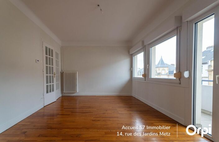Appartement À Vendre — photo 2