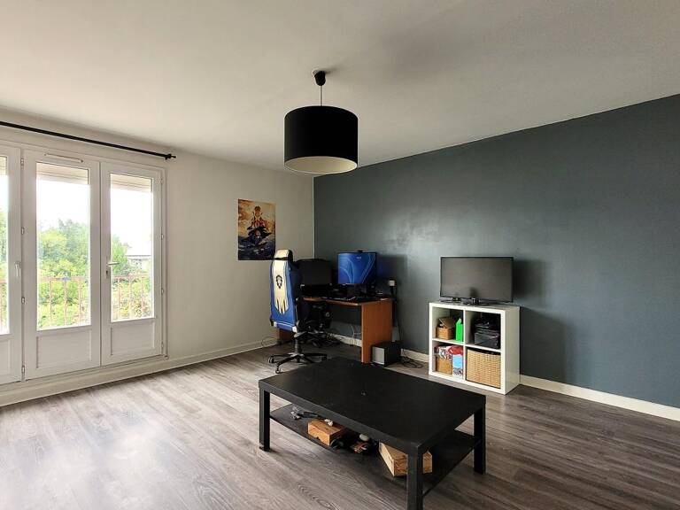 Appartement traversant de 4 pièces principales — photo 1