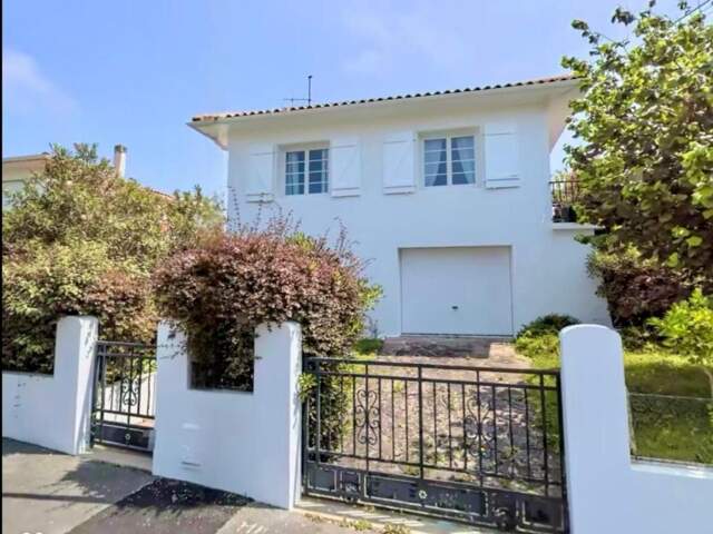 Maison À Vendre — photo du bien