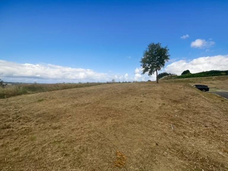 Terrain à bâtir à Montcabrier - Vue dégagée — photo 1