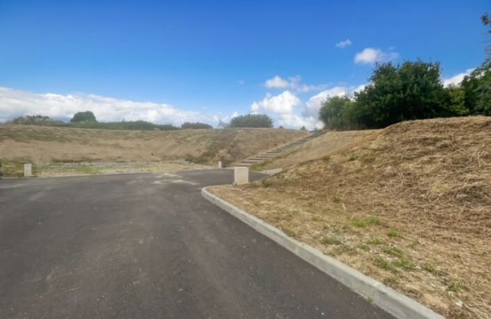 Terrain à bâtir à Montcabrier - Vue dégagée — photo 2