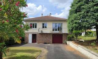 Maison 6 Pièces 136 m² à vendre à Linars (16730)