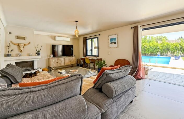 À Vendre maison avec piscine et studio de 25m2 à Mouriès — photo 5