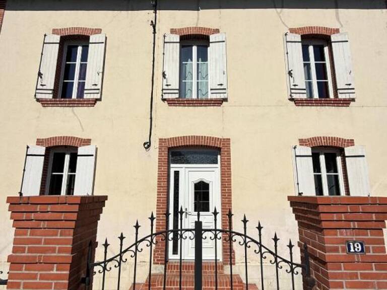 Maison Aire Sur L'adour 7 pièce(s) 200 m2 — photo 1