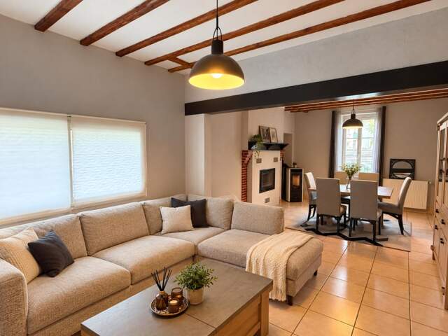 Maison Aire Sur L'adour 7 pièce(s) 200 m2 — photo du bien
