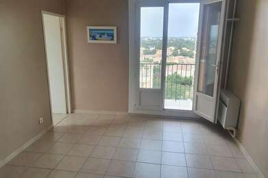 Appartement 3 pièces 610 €