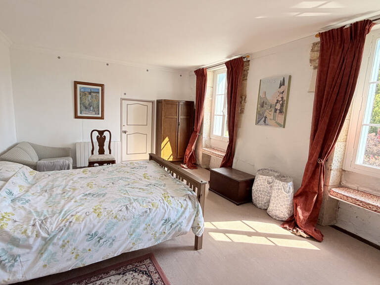 Jolie maison charentaise de caractère — photo 1