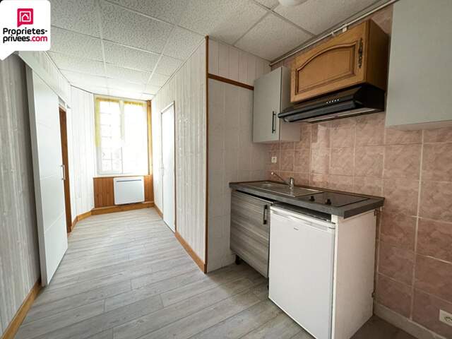 Appartement NONANCOURT centre ville 1 pièce(s) 30.5 m2 1er étage  cuisine séjour séparé 60000 FAI — photo du bien