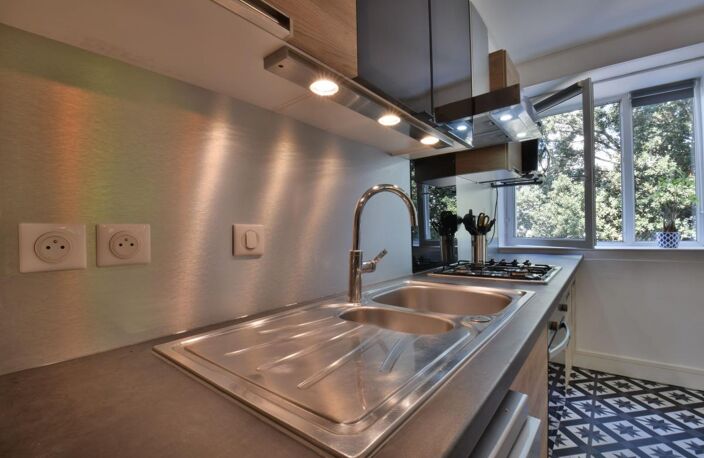 Colocation haut de gamme à Bègles : Home cinéma, verrière atelier et cadre verdoyant ! — photo 3
