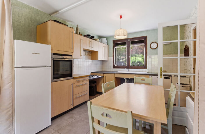 CROLLES 38920 - MAISON A VENDRE - PLAIN PIED - AGENCE IMMOBI — photo 3