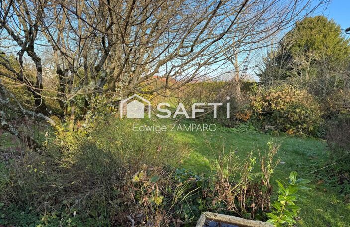 Espace de vie de plain-pied  - Second garage - Jardin arboré — photo 2