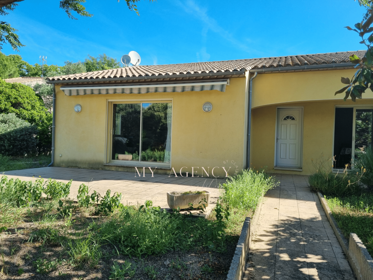 Villa de plain-pied avec garage de 60 m2 à 3 minutes des com — photo 1