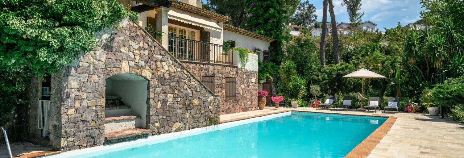 Maison 6 Pièces 257 m² à vendre à Mandelieu-la-Napoule (06210)