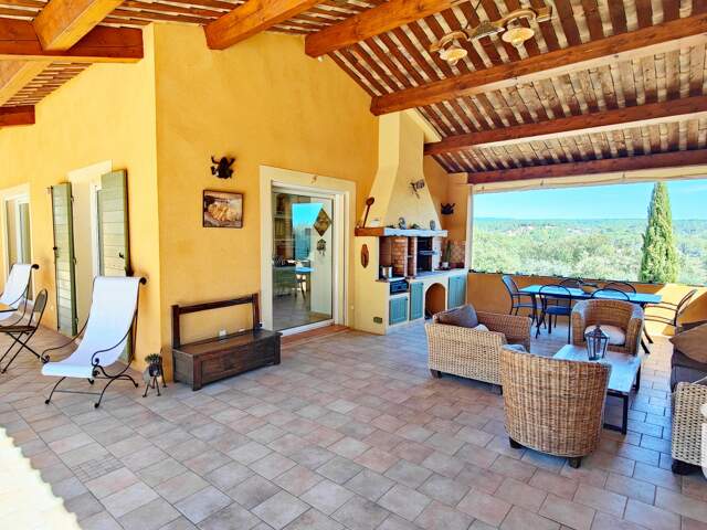 Vente Maison/villa 8 pièces — photo du bien