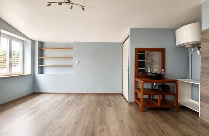 Local commercial — photo 3