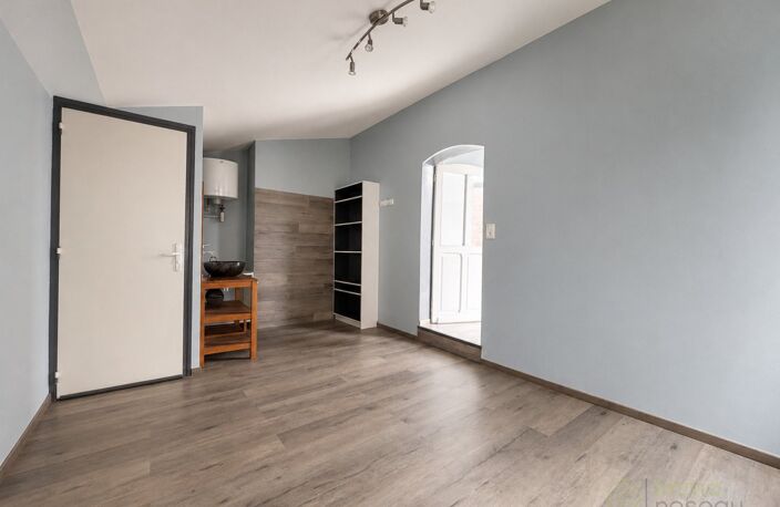 Local commercial — photo 4