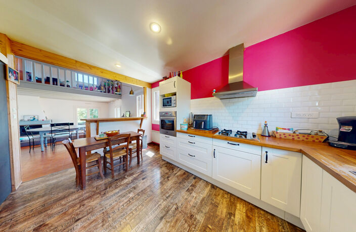 Maison de type 6 sur une parcelle de 3689m2 — photo 5