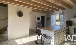 Maison 6 Pièces 235 m² à vendre à Saint-Pierre-la-Noue (17700)