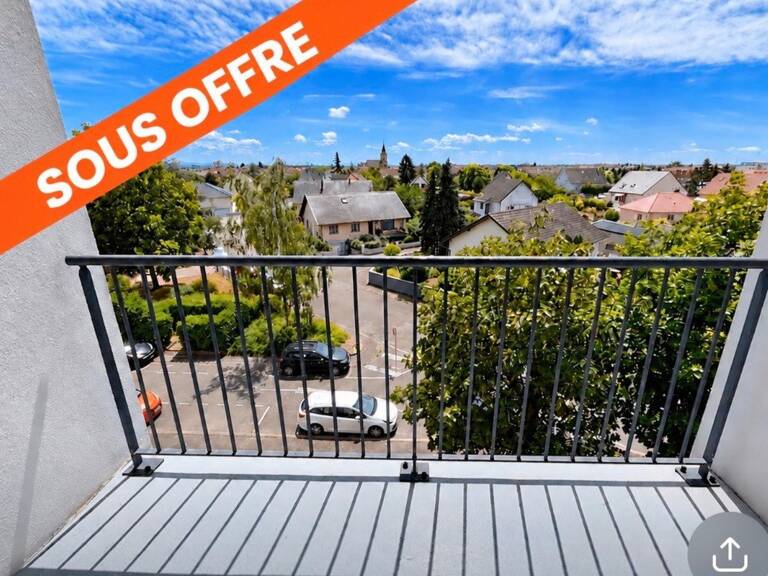 A Fessenheim, au 3? et dernier étage d'une résidence bien située, découvrez cet appartement lumineux de 68 m² avec deux balcons et cave. — photo 1