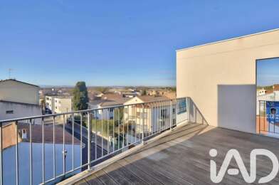Appartement 3 pièces 910 €