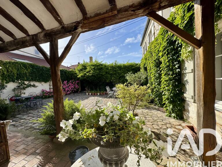 Vente Maison/villa 8 pièces — photo 1