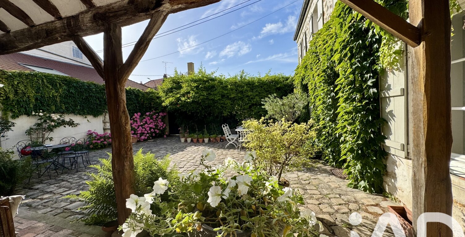 Vente Maison/villa 8 pièces — photo 1
