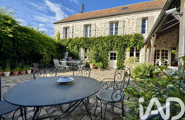 Vente Maison/villa 8 pièces — photo 2