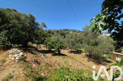 Terrain  275000 €