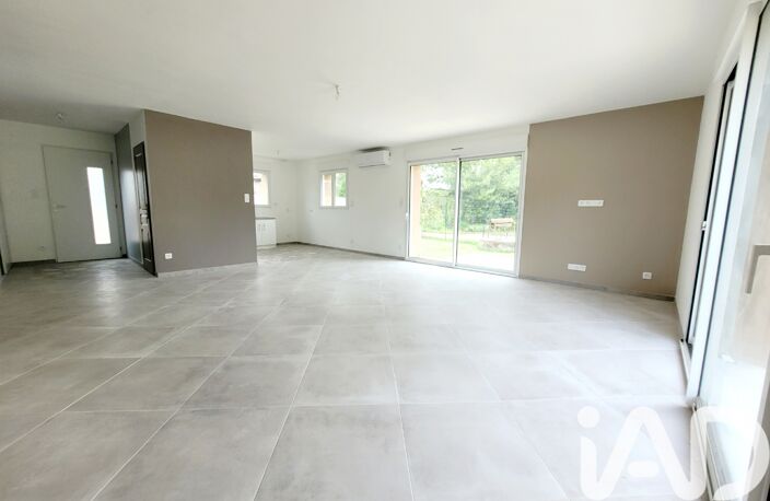 Vente Maison/villa 4 pièces — photo 2