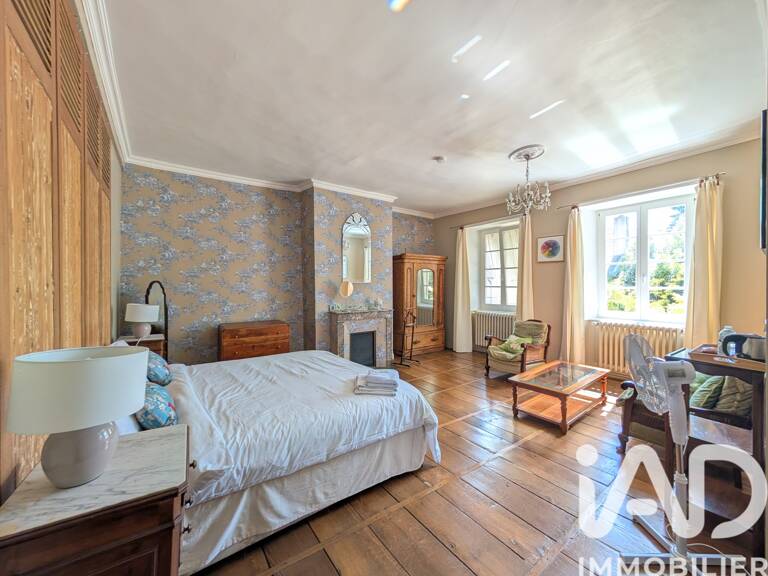 Vente Maison/villa 11 pièces — photo 1