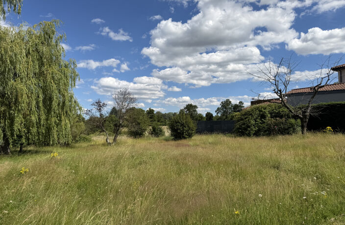 Très beau terrain plat de 578 m2 dans un environnement calme — photo 4