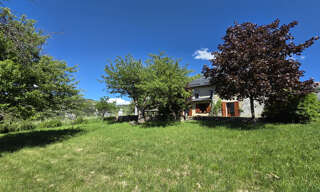 Maison 9 Pièces 203 m² à vendre à Enchastrayes (04400)
