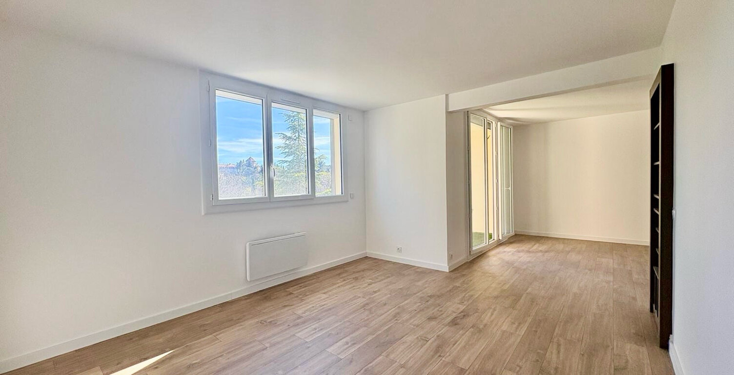 TOULON EST - APPARTEMENT 5 PIECES - 104m2 - Terrasse - 2 Par — photo 1