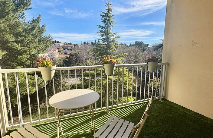 TOULON EST - APPARTEMENT 5 PIECES - 104m2 - Terrasse - 2 Par — photo 3
