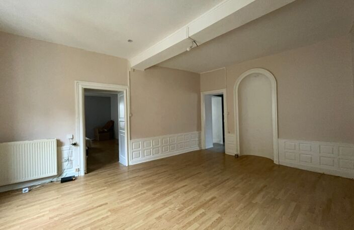 Appartement 120 m² - 2 chambres - Terrasse - Parking - Centre-ville Gray — photo 2