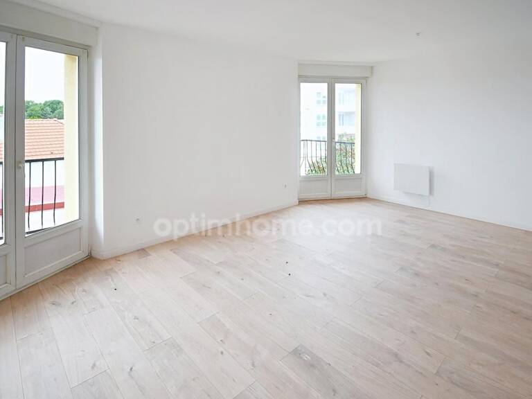 APPARTEMENT DE 97.6M2 AVEC 3 CHAMBRES, 2 SALLES DE BAIN, PARKING, BALCON, CAVE — photo 1