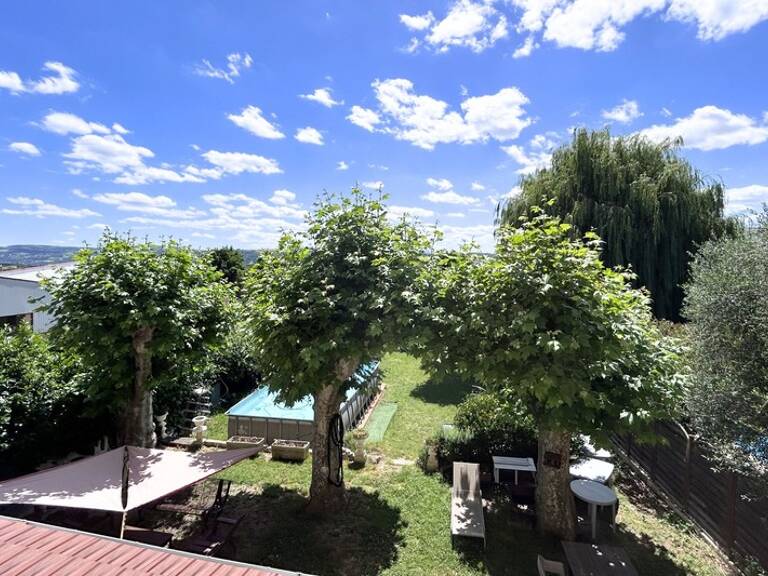 230 m² – 5 chambres – Jardin paysager – Garage 3 véhicules – Cave de réception — photo 1
