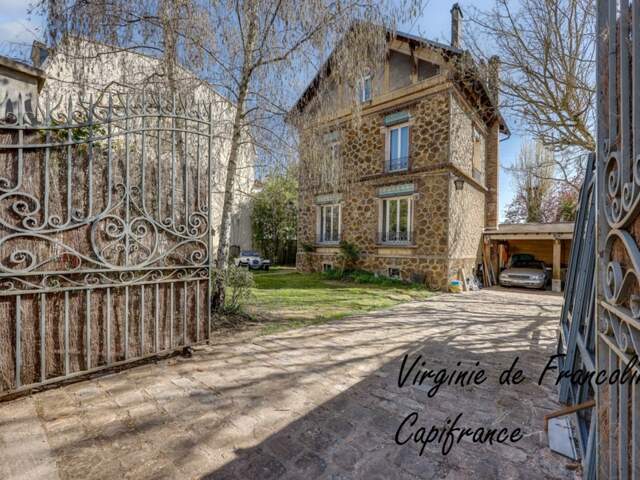 A vendre-Meulière-Centre-Ville-7 pièces-Parcelle de 500 m²-garages-Sous-sol-11 mn à pied RER E-6mn en voiture RER A — photo du bien