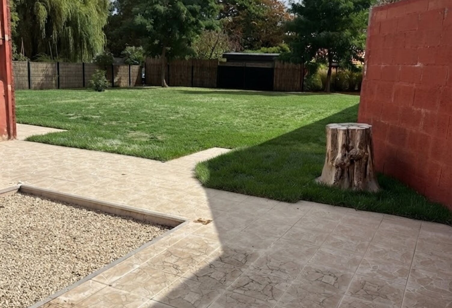 Terrain Constructible 712 m² avec dépendances SAINT PHILBERT DE GRAND LIEU (44) — photo 1