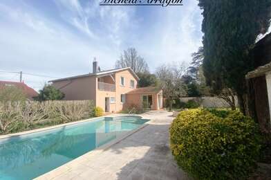 Maison 6 pièces 249900 €