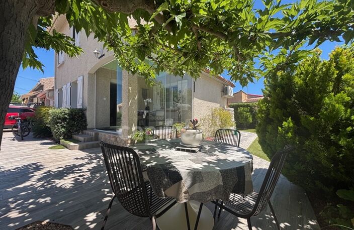 GRAU D'AGDE(34) A VENDRE MAISON RÉNOVÉE P4 DE 71 m2, TERRAIN 300 m2, GARAGE 20 m2, PROCHE MER, SECTEUR CALME — photo 3