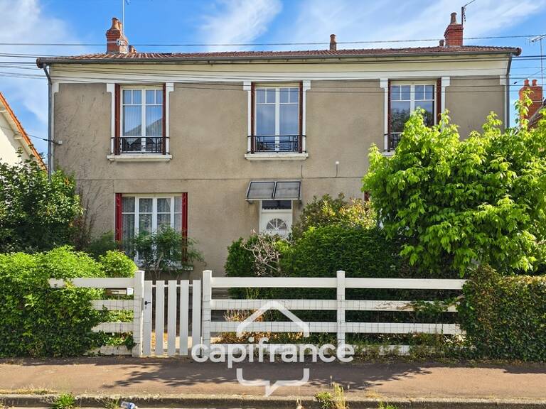 NEVERS (58) - Maison familiale - 223 m² - 6 chambres - terrain 902 m² — photo 1