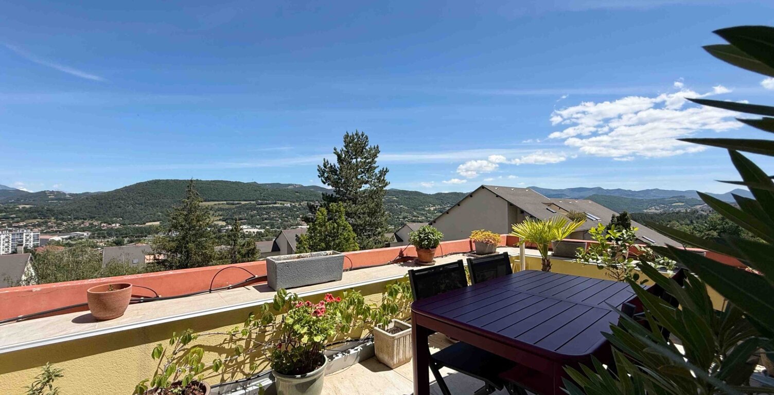 Appartement à vendre 95 m² 3 pièces, terrasse, véranda, cave et emplacement de parking sécurisé GAP (05) — photo 1
