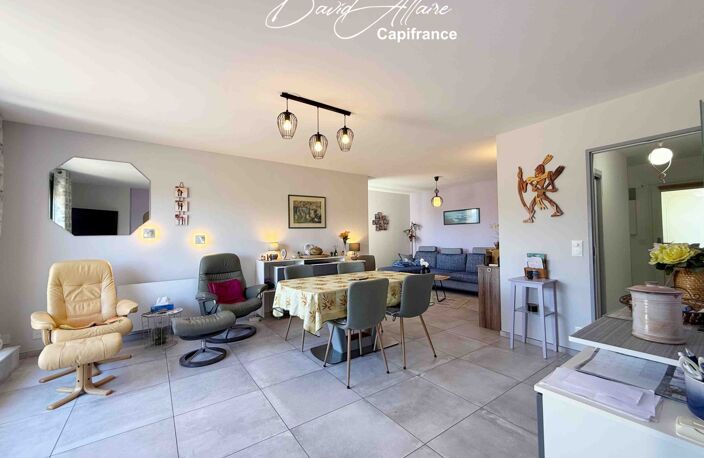 Appartement à vendre 95 m² 3 pièces, terrasse, véranda, cave et emplacement de parking sécurisé GAP (05) — photo 2