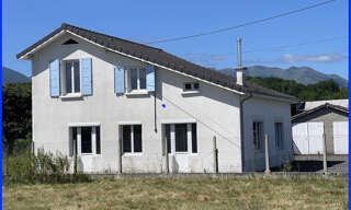 Maison 8 Pièces 158 m² à vendre à Nay (64800)