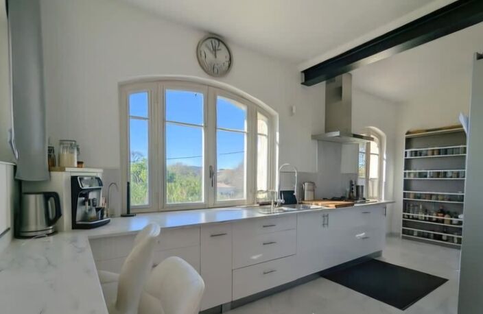 Maison familiale aux multiples possibilités à ALES — photo 2