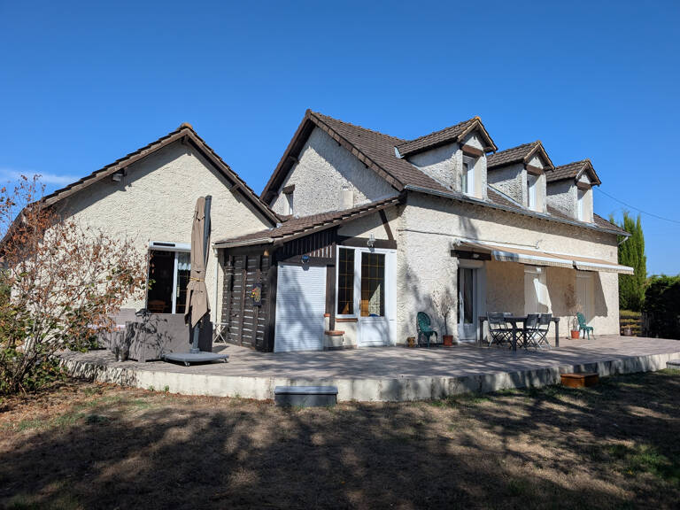 Maison familiale avec jardin à CHECY (45) — photo 1