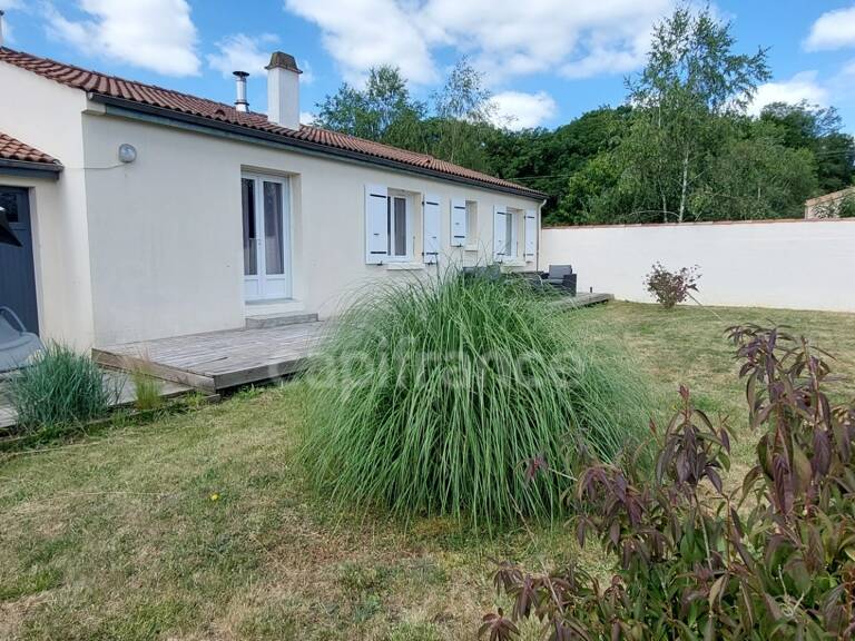 Maison à vendre 5 pièces MERVENT (85) — photo 1