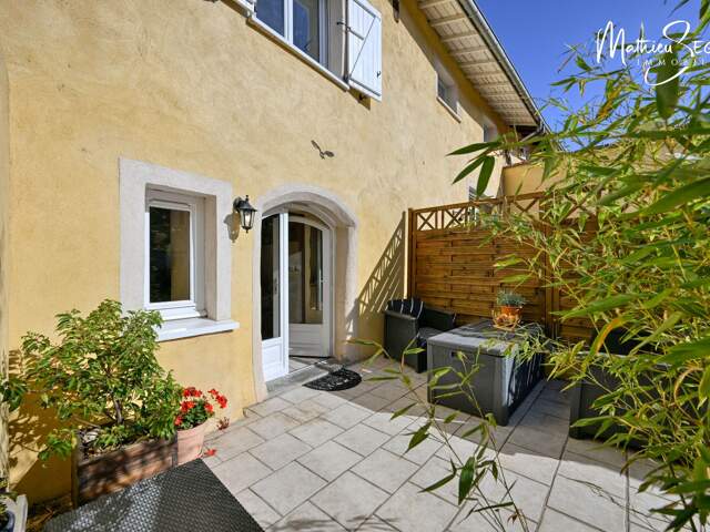 Maison P3 avec terrasse, remise, et 2 stationnements — photo du bien