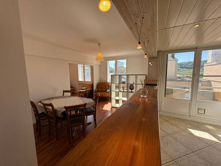 Appartement lumineux avec balcon, garage et cave – Secteur Carnot à Saint-Étienne (42) — photo 1
